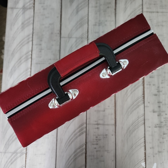 Bratz Forever Diamonds Zippered Doll Case - Picture 3 of 11